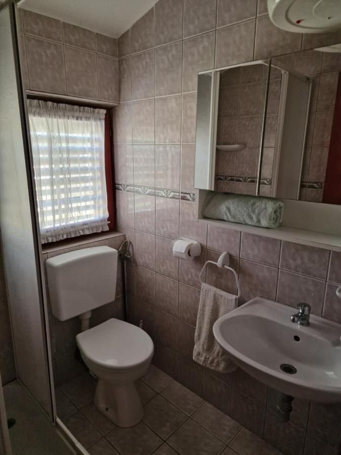 Apartmani Vesna Vir Zewnętrze zdjęcie
